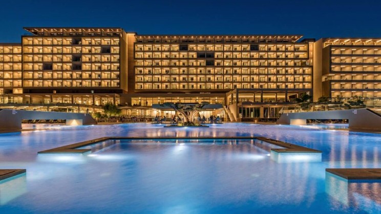 Amada Colossos Resort